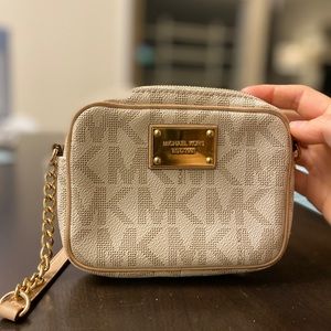 Michael Kors Crossbody Summer Bag
